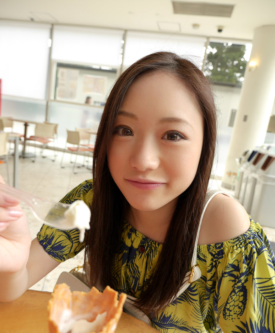 濑奈真绪第16張寫真