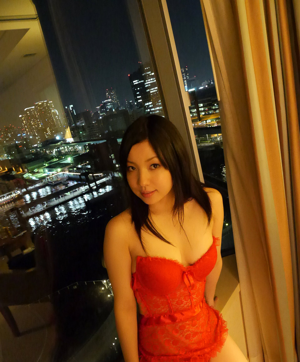 美波愛梨第48張寫真