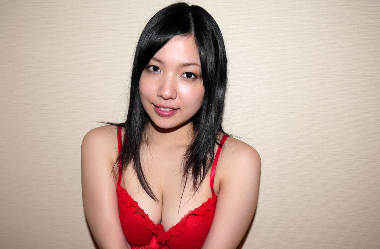 美波愛梨第36張寫真