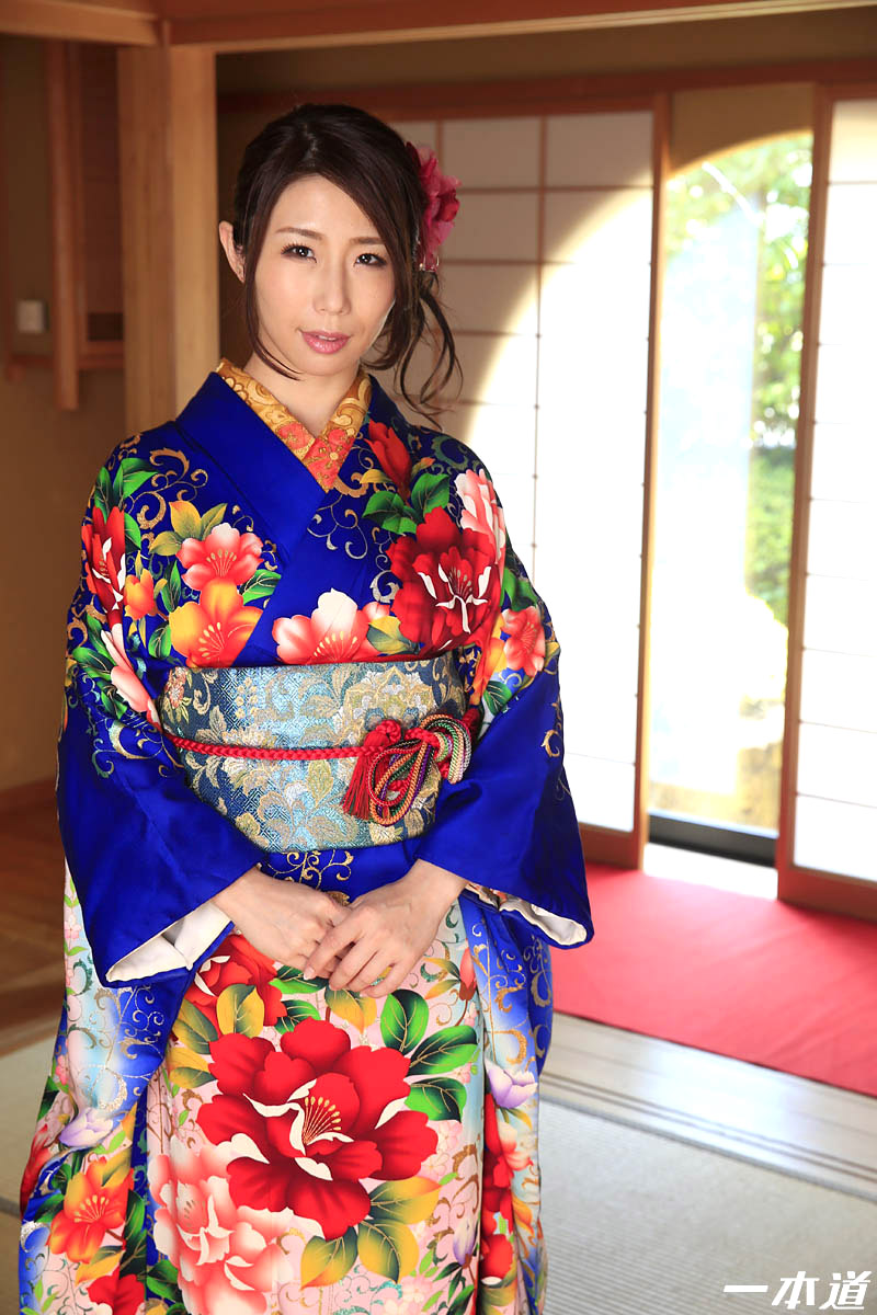 篠田步美第119張寫真