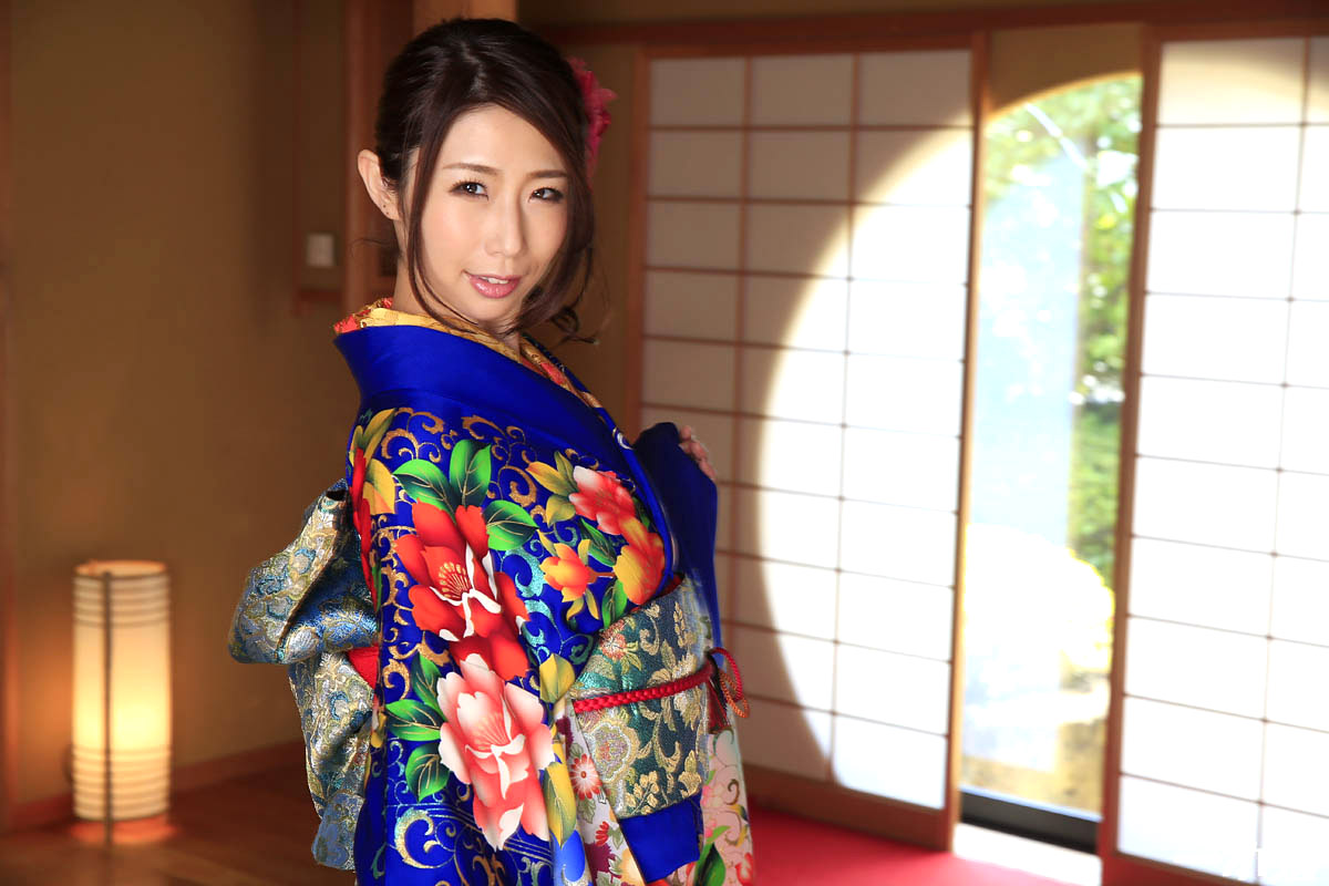 篠田步美第124張寫真