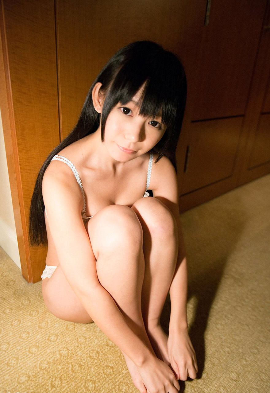 小西真理繪 第44張寫真