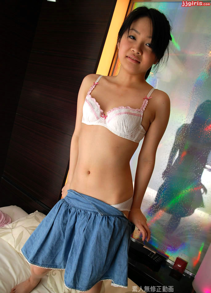 新城里美第48張寫真