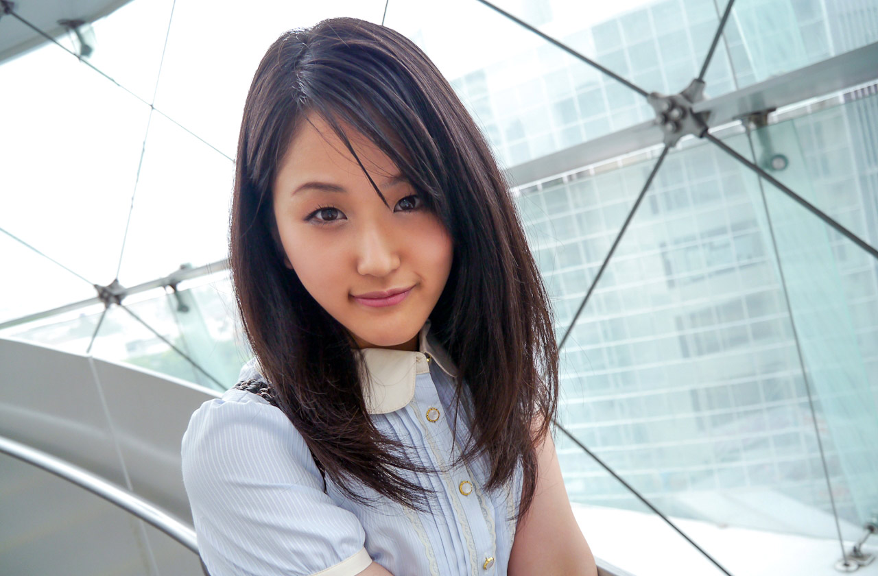 若菜亜衣第23張寫真