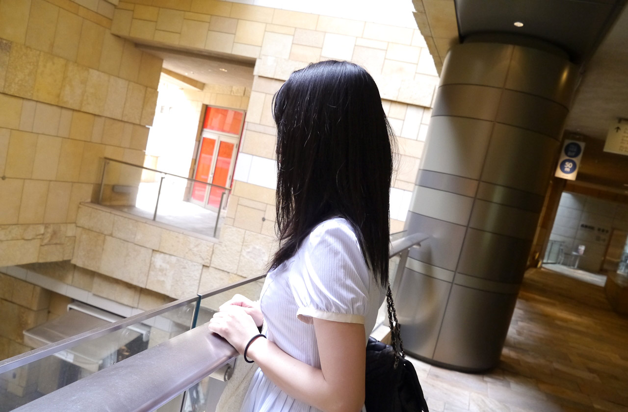 若菜亜衣第20張寫真