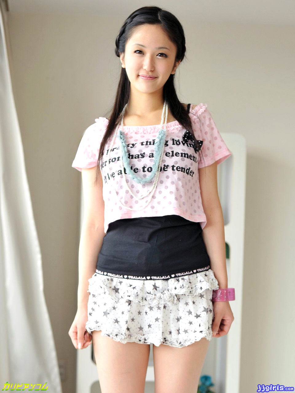 若菜亜衣