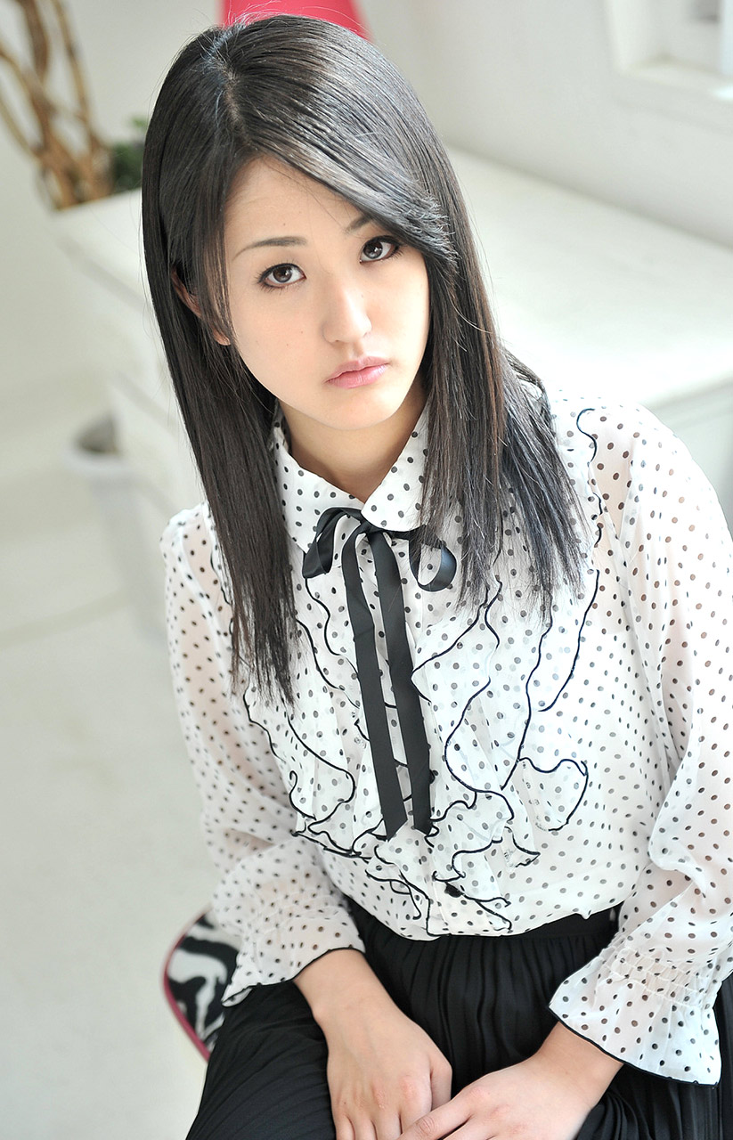 若菜亜衣第299張寫真