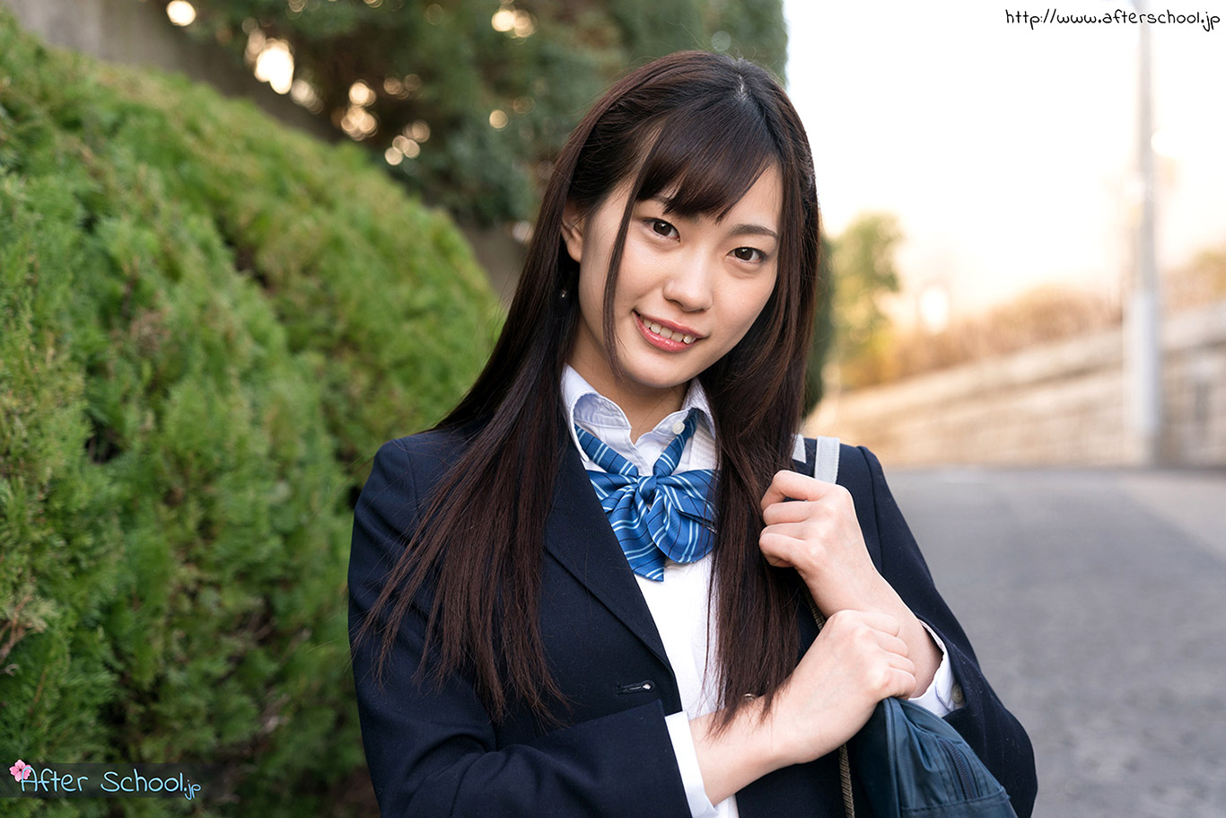 美谷朱里第3張寫真