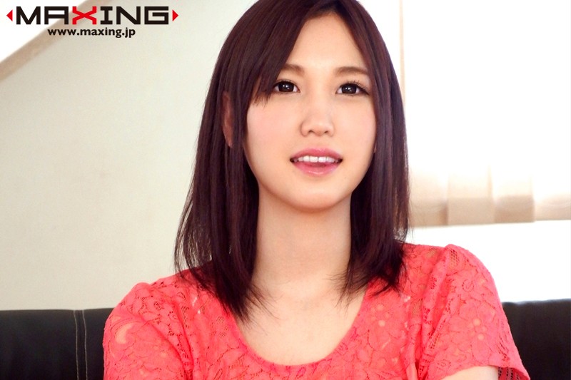 MXBD-194 新人 白石優杞菜 ～東京●模特MODEL出身、突然のAV出道！的劇照11