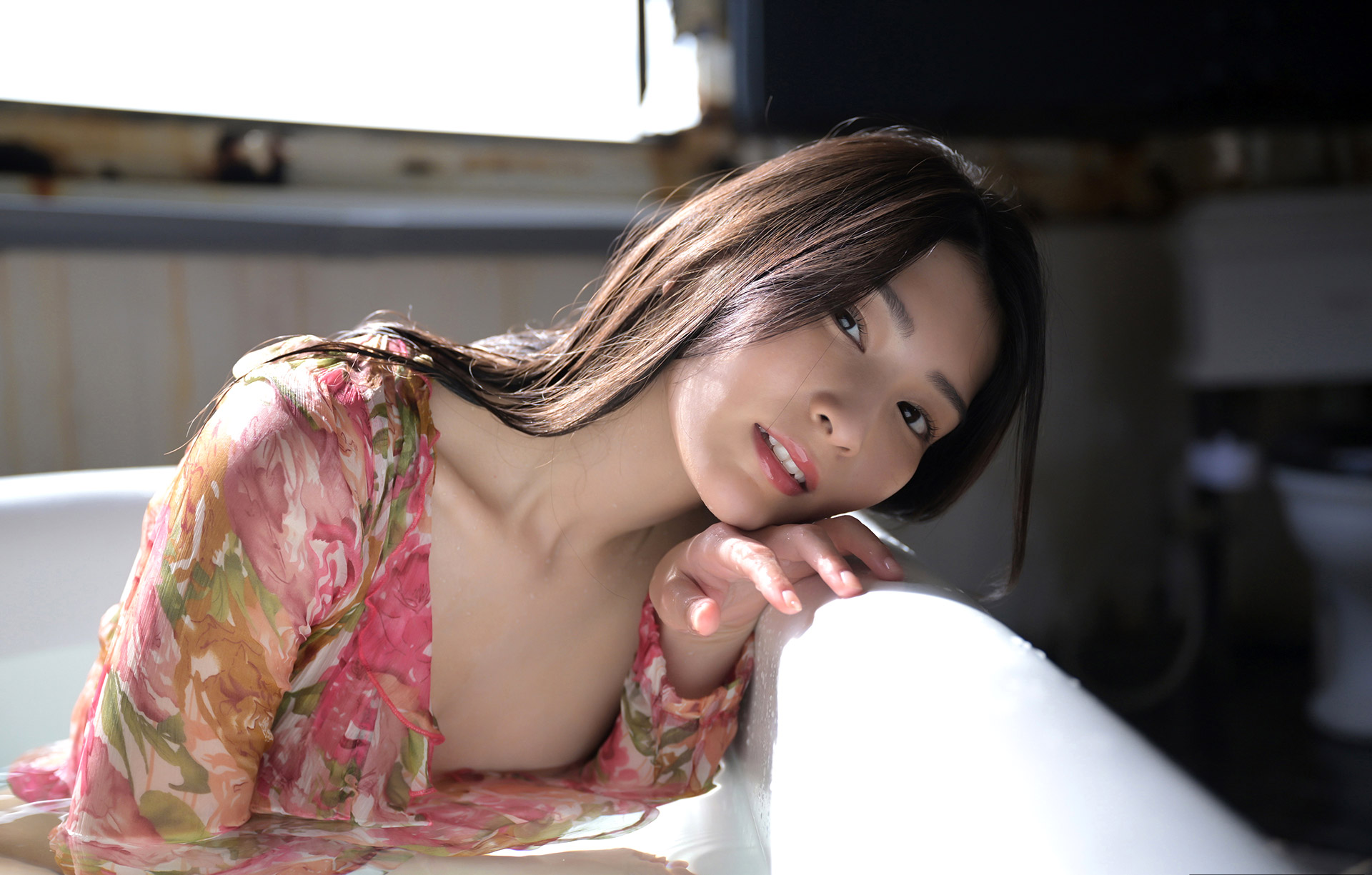 本庄鈴第713張寫真