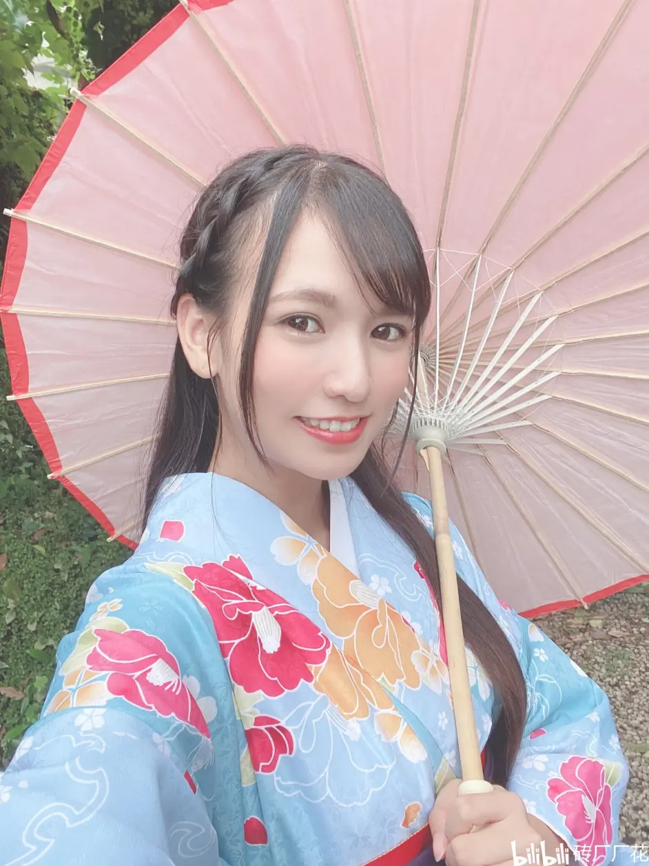 宮崎玲第1張寫真