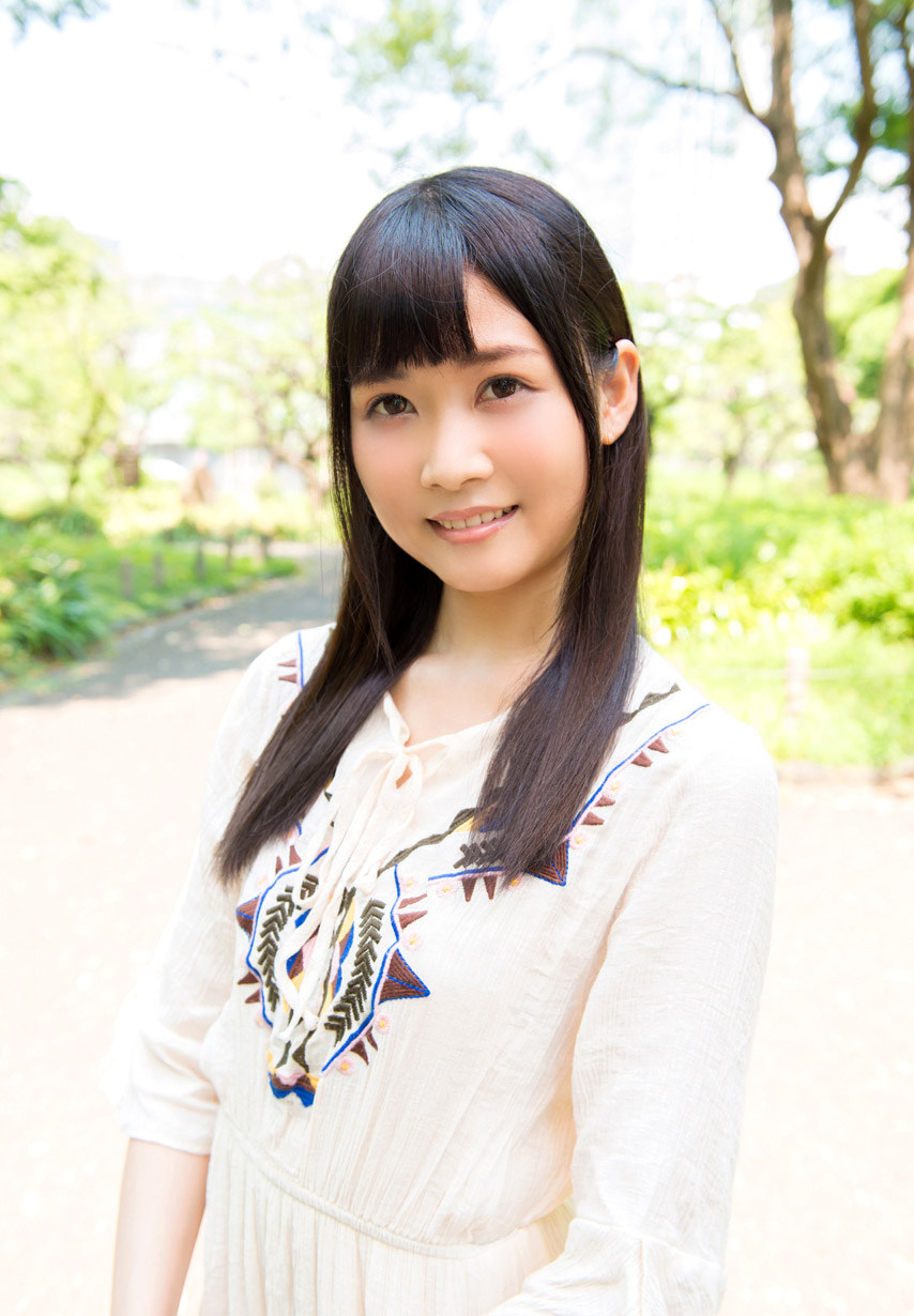 山井鈴香第50張寫真