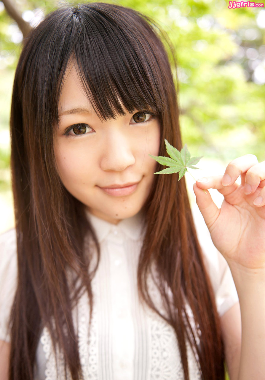 南梨央奈第33張寫真