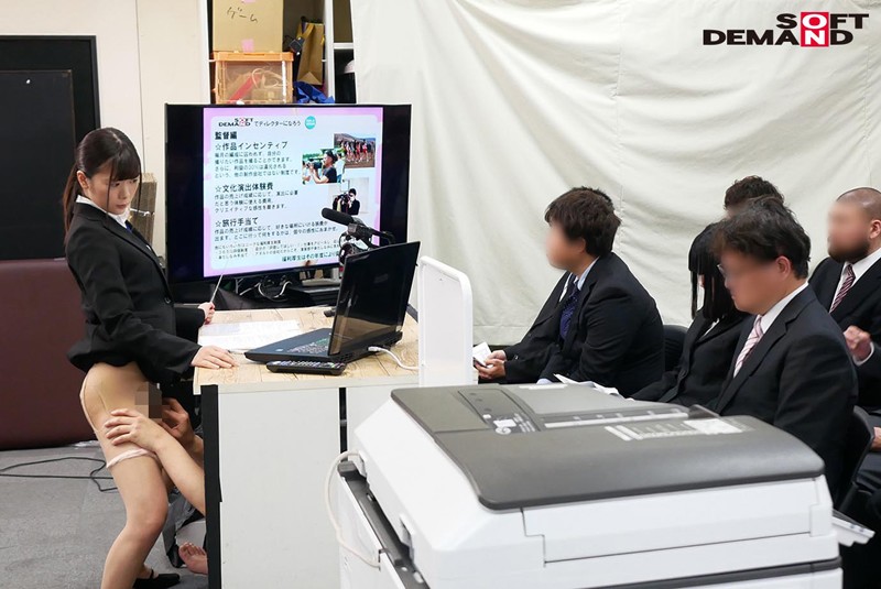 SDJS-028 SOD女子社員 絶頂！SOD公司2019年内部説明會現場！失禁高潮72次到無法忍受的劇照9