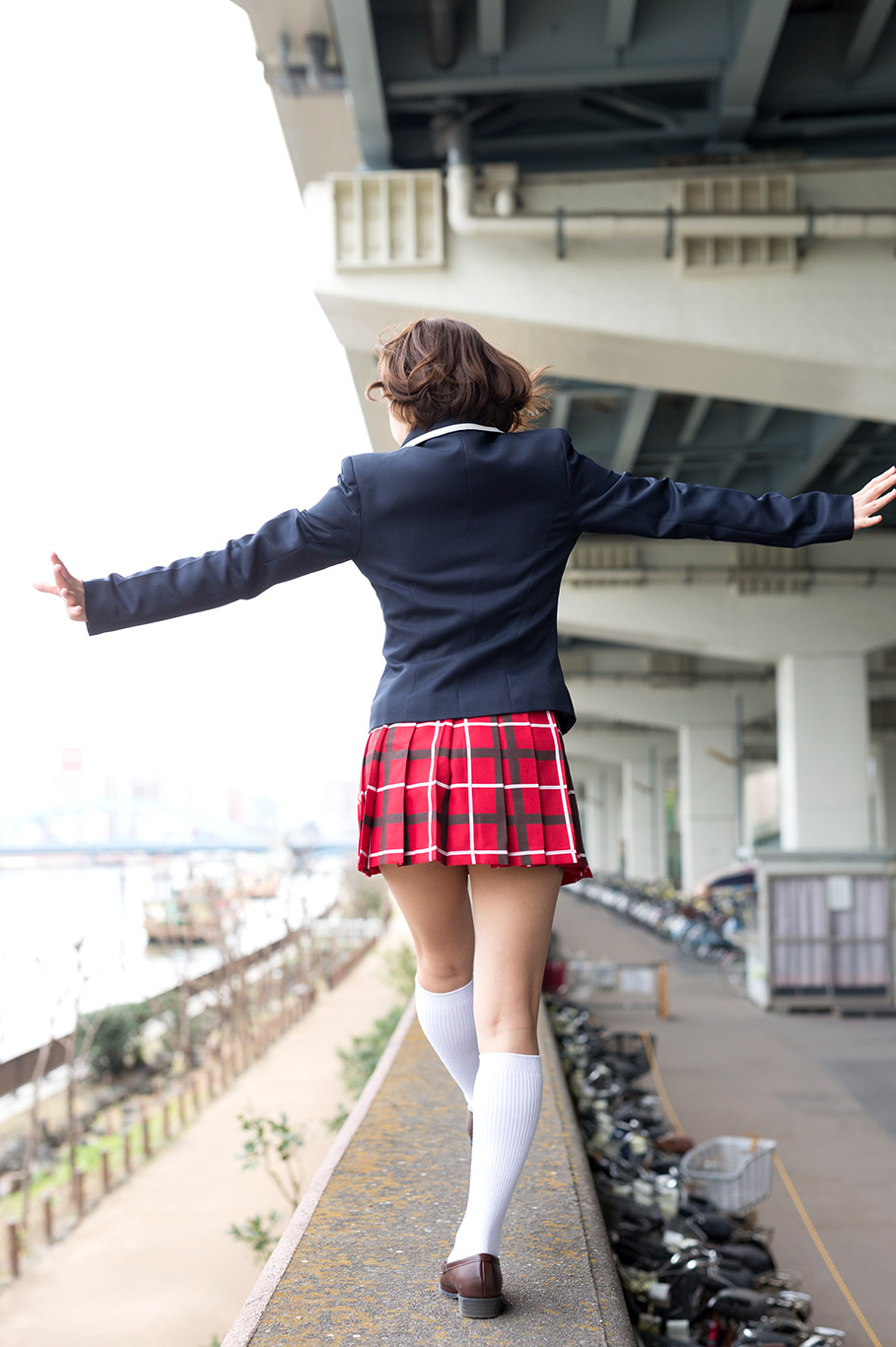 君野步美第454張寫真