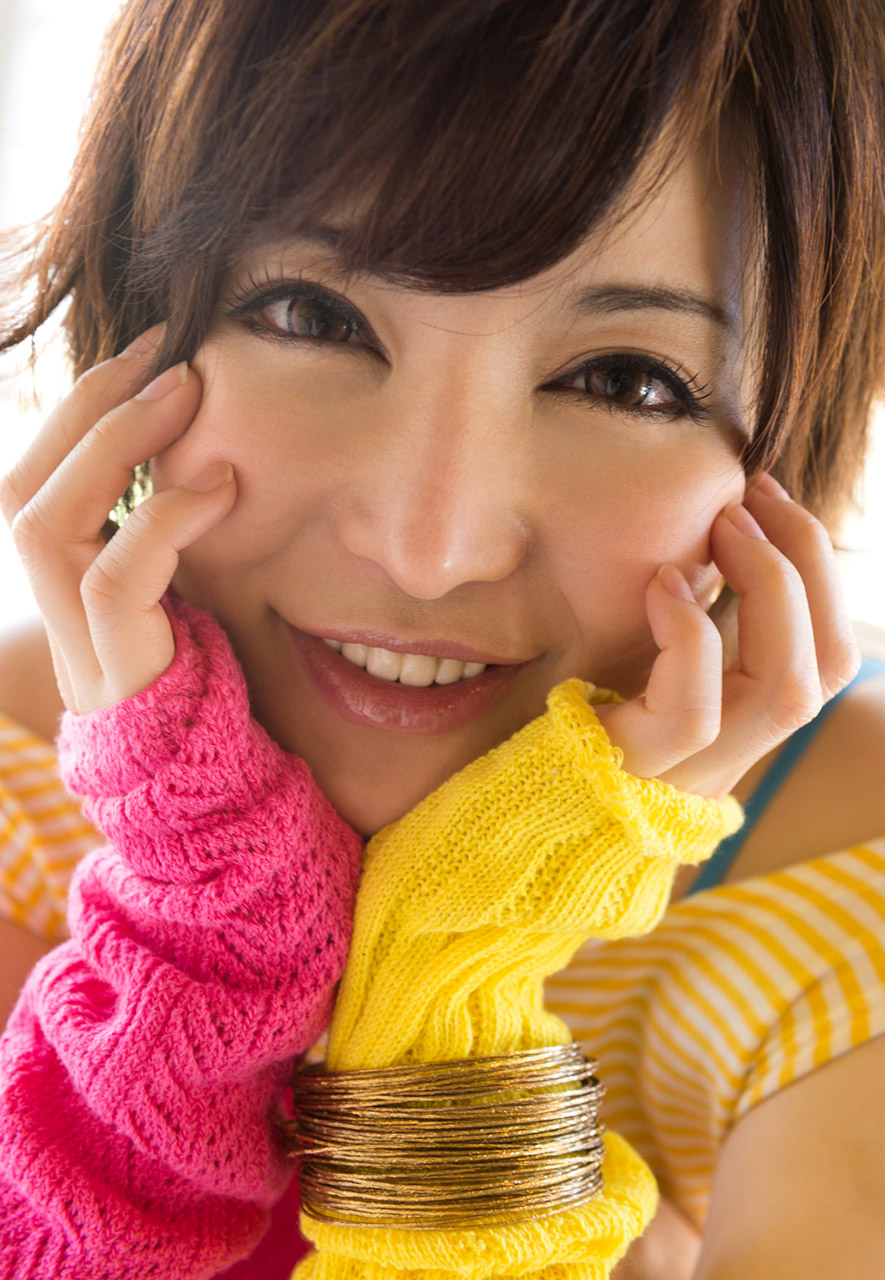 小泉彩第242張寫真