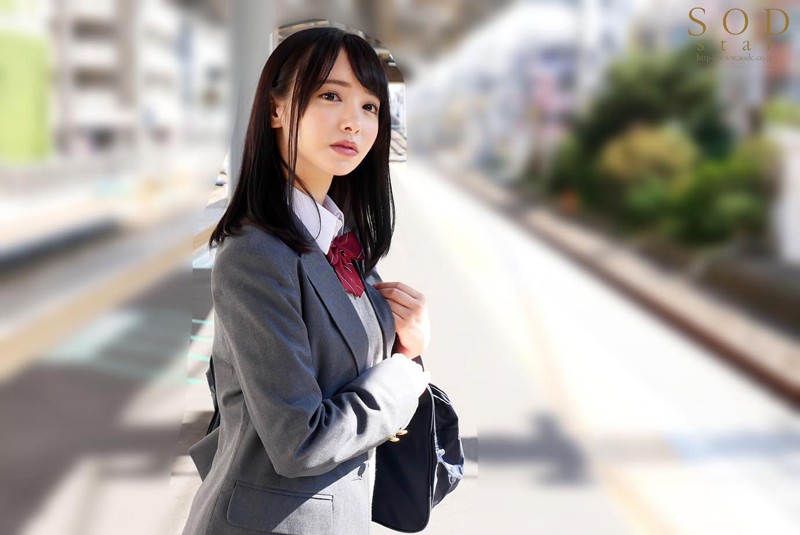 STARS-022 客滿電車上征服美少女學生妹癡漢 ~ 小倉由菜 的劇照20