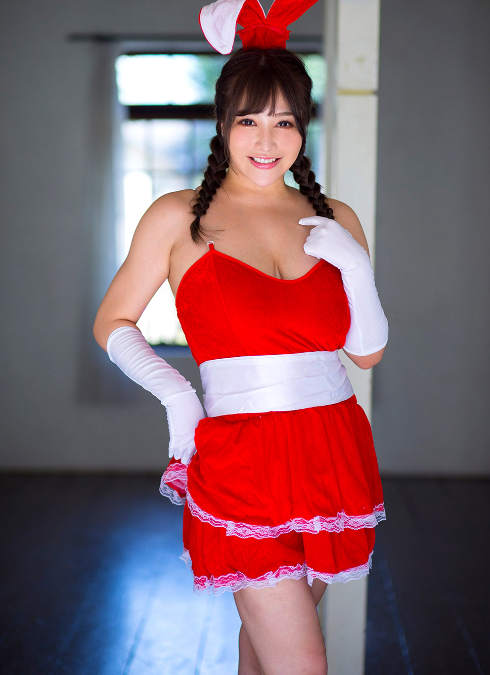 益坂美亜第190張寫真