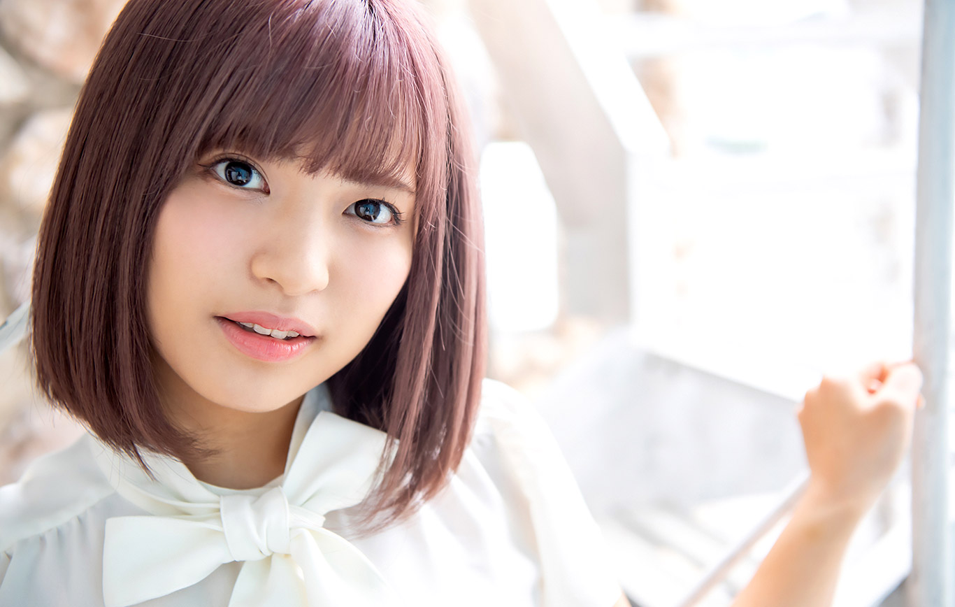 根尾朱里第65張寫真
