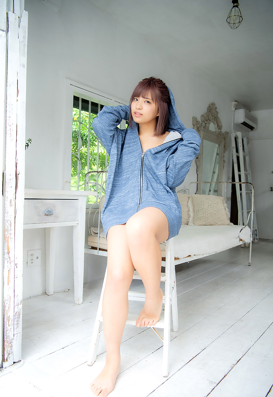 根尾朱里第87張寫真
