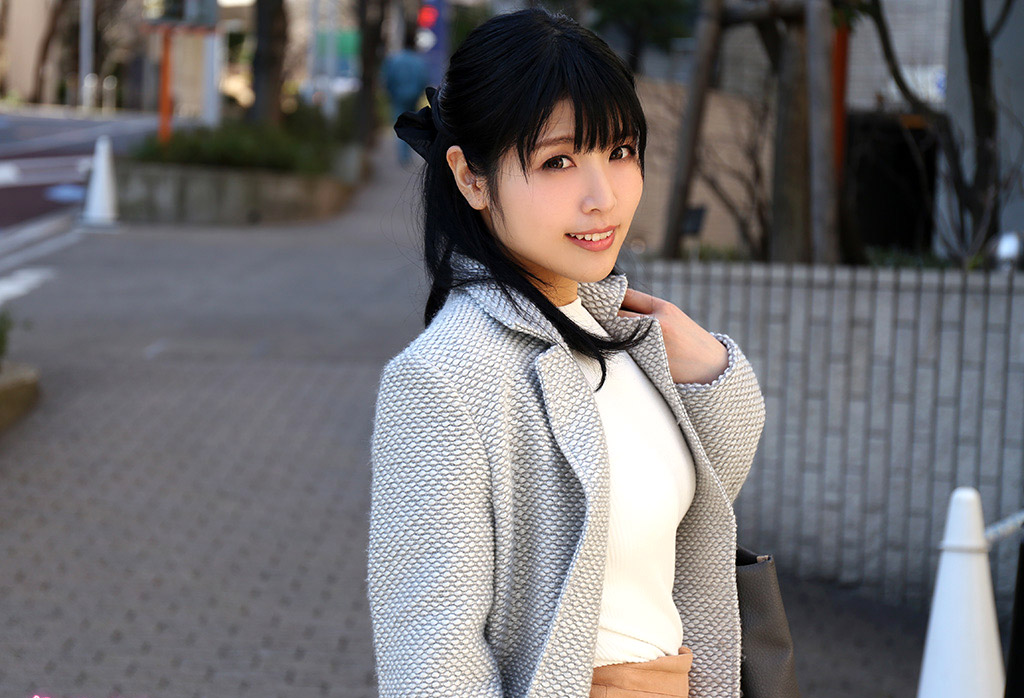 新村朱里第7張寫真