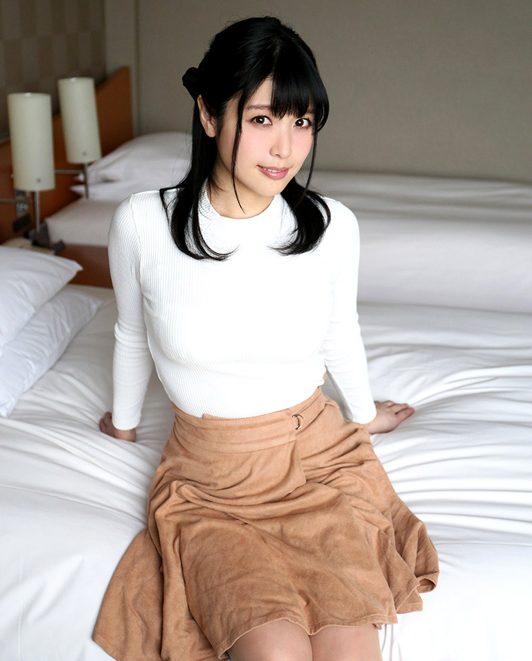 新村朱里第8張寫真