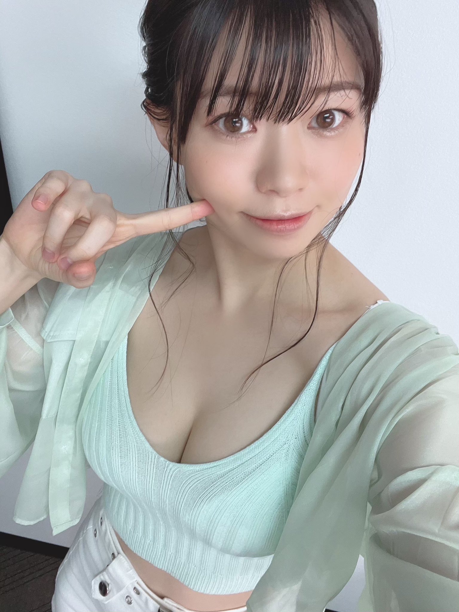 浜辺栞帆第7張寫真