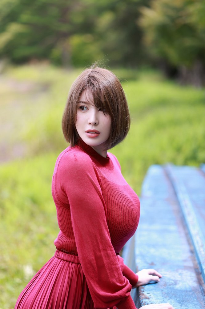 凪光第27張寫真