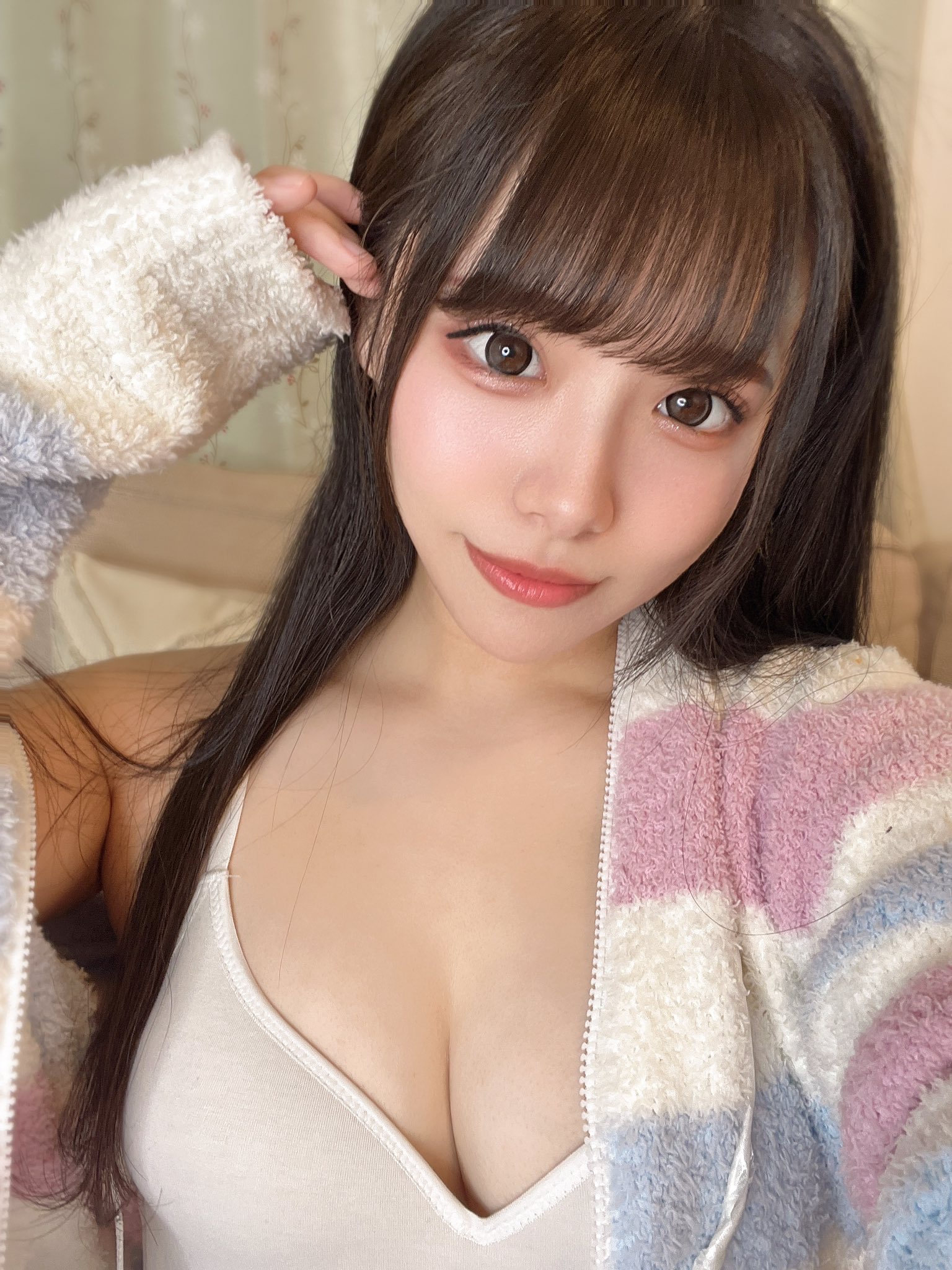 鈴音杏夏第4張寫真