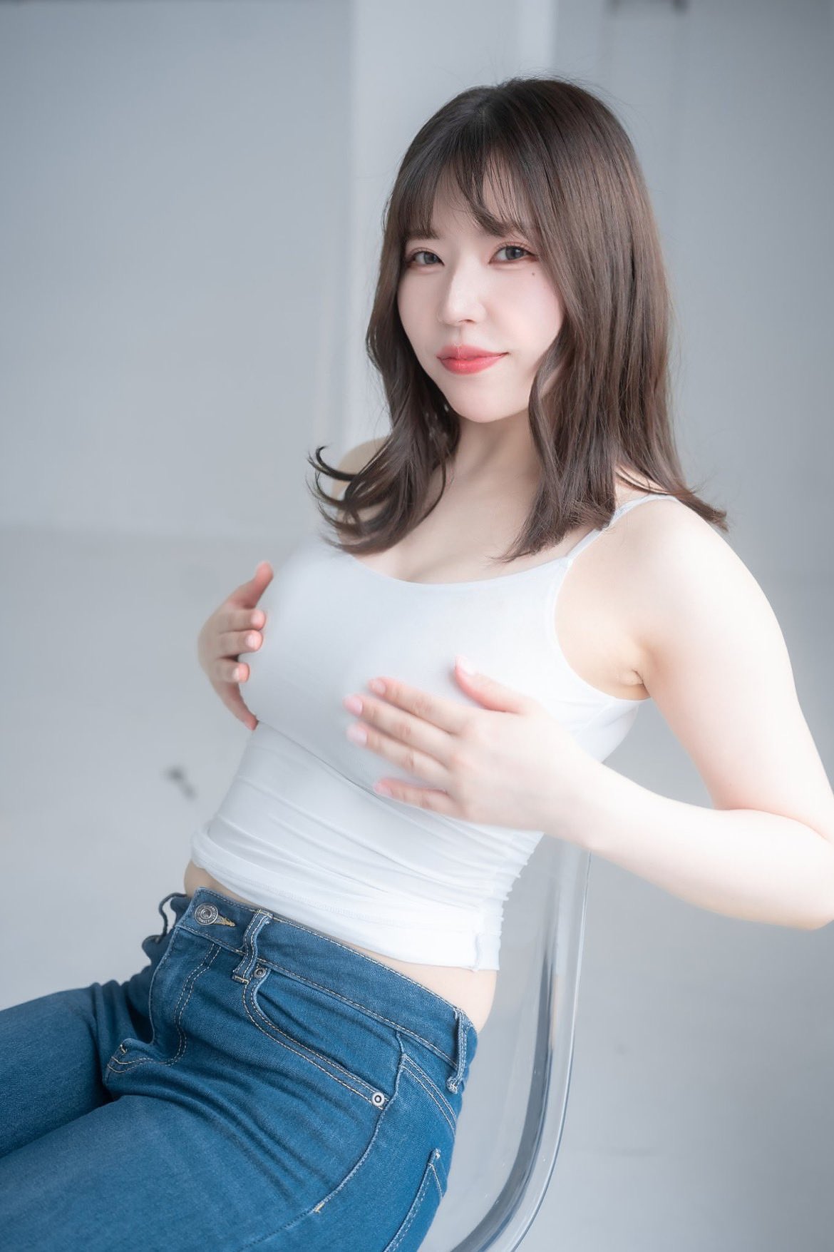 綾瀬舞菜第25張寫真