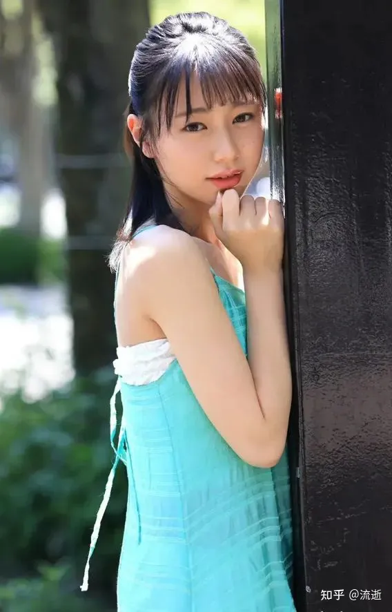 五芭第27張寫真