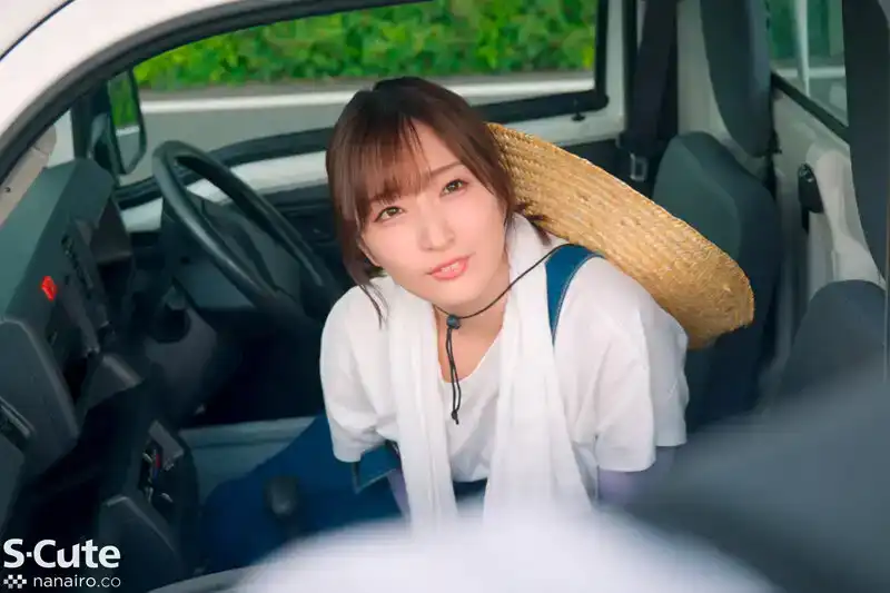 SQTE-504 傷心旅行中遇到的可爱女孩的劇照15