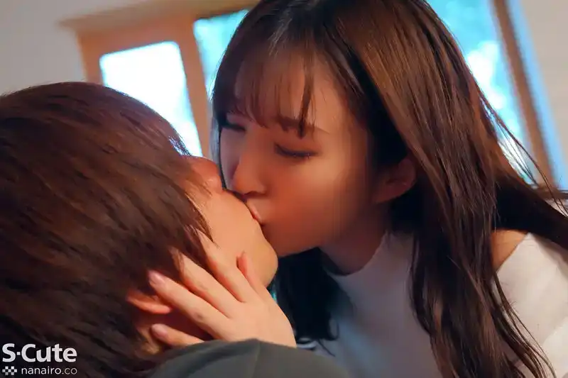 SQTE-504 傷心旅行中遇到的可爱女孩的劇照4