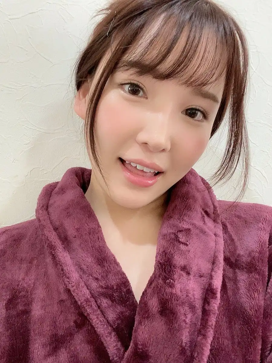 美波汐里第18張寫真