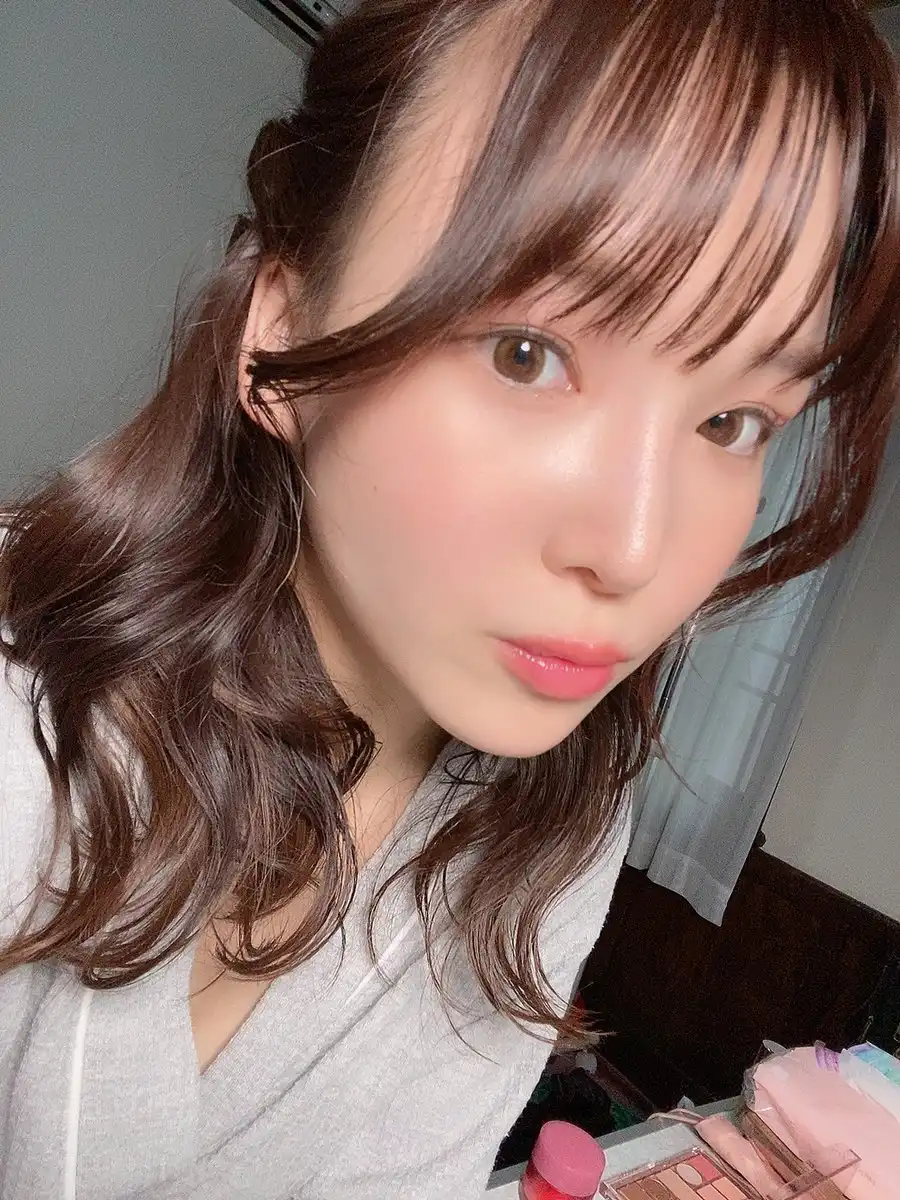 美波汐里第54張寫真