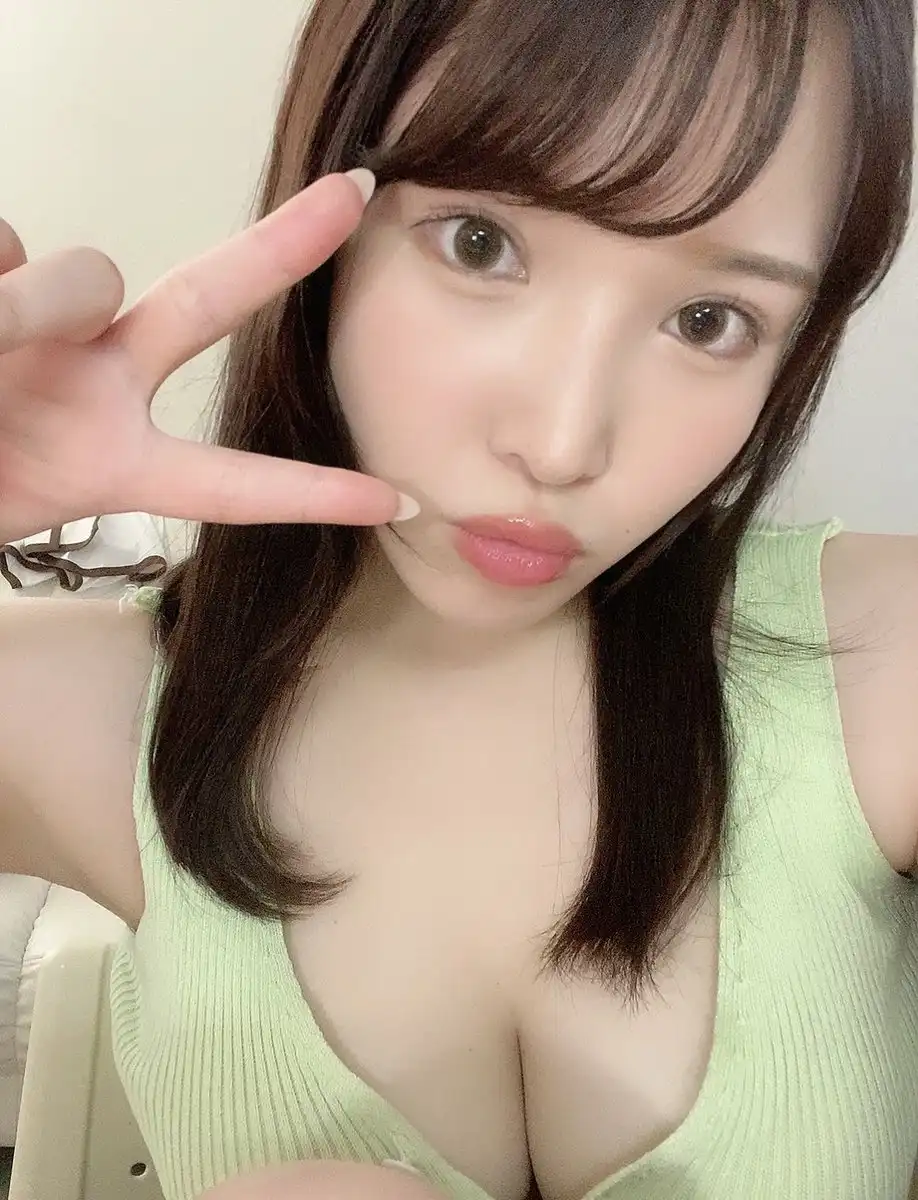 美波汐里第51張寫真