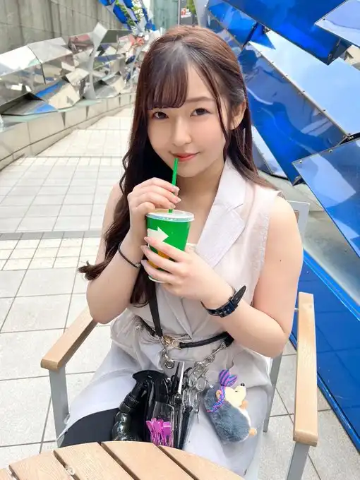 葵美玲第2張寫真