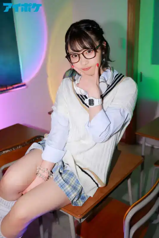 IPX-947 甘甜虐待美少女的超甜絶對連射技巧 二葉惠麻 的劇照4