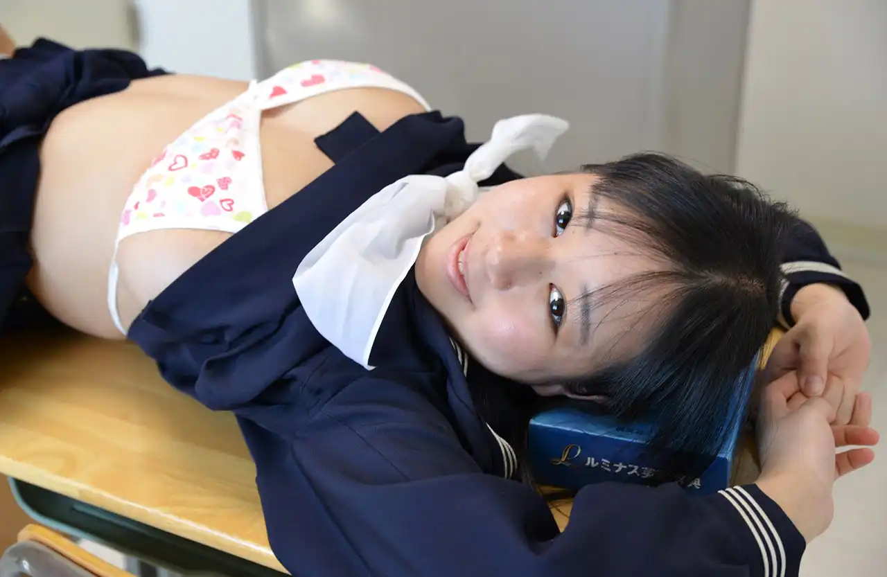 塚田詩織第5張寫真