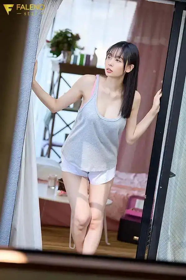 FSDSS-684 從街對面的窗戶引誘我的天真無邪的美麗女孩已經長大的劇照10
