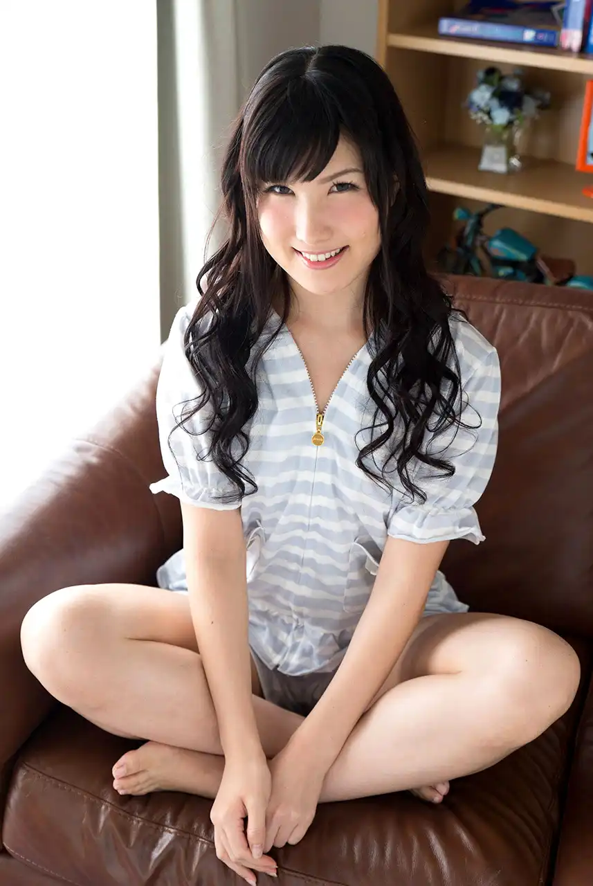 咲田凛封面照片寫真