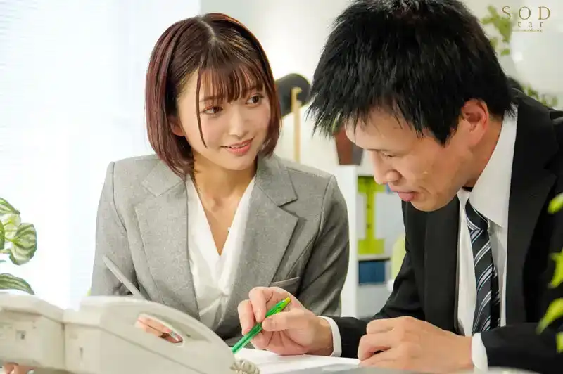 STARS-983 中途入社的OL星乃莉子是個有著被性虐癖好的女同事。 在她的誘惑下大家都變成了喜歡虐待M女的性虐待狂的劇照17