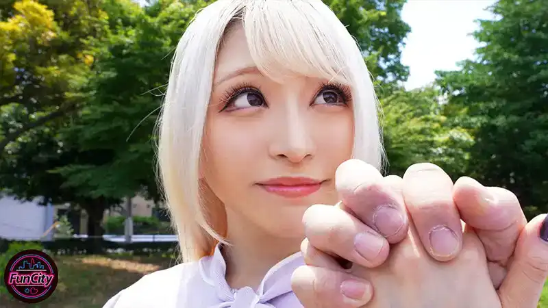 FJIN-004 優等生變身金發美女，夏天回到鄉村！老爺爺被勾引，射得蛋蛋都空了……這是佐藤嗎？的劇照3