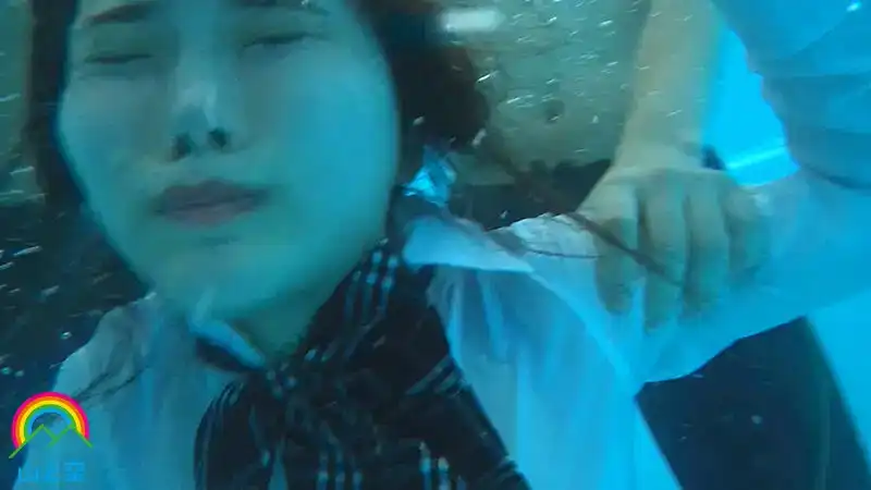 SORA-506 競技泳衣J型殘暴集體水刑強奸的劇照14