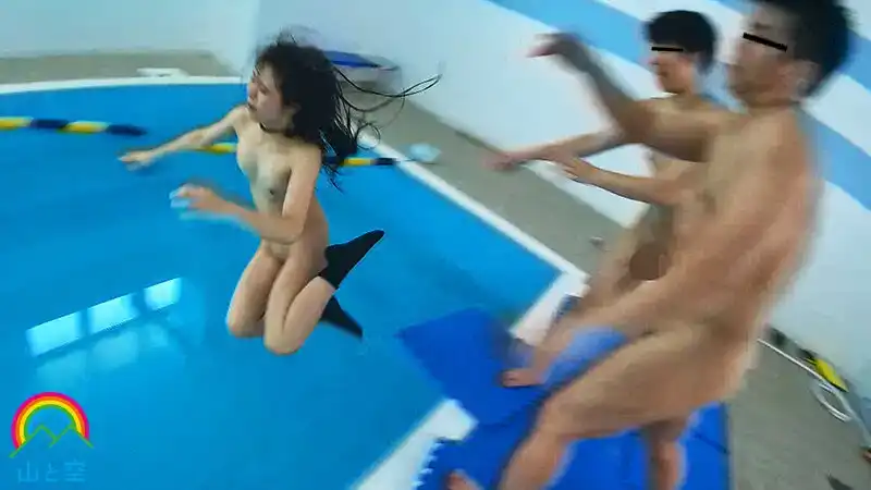 SORA-506 競技泳衣J型殘暴集體水刑強奸的劇照8