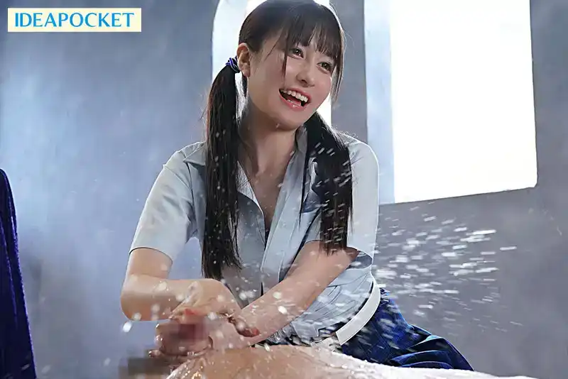 IPZZ-193 美少女制服徵服老男人的劇照4
