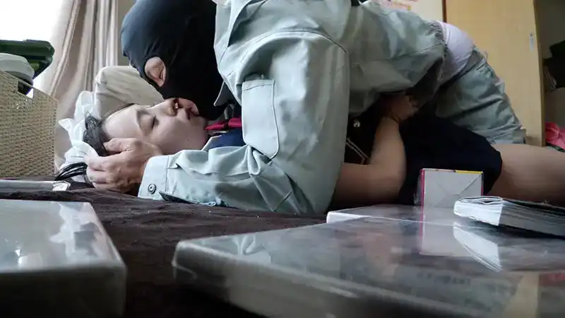 MADV-548  制服女子雅子裡菜被男子當寵物囚禁，SM的劇照18