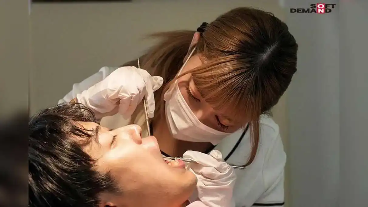 SUWK-009 每周一次與已婚牙醫夢見るぅ的婚外情祕密會面，I罩杯巨乳，身體契合度完美，感覺自己隨時都會死掉，沉浸在蜜汁融化的快感中，嘴裏塞滿了粘液。的劇照13