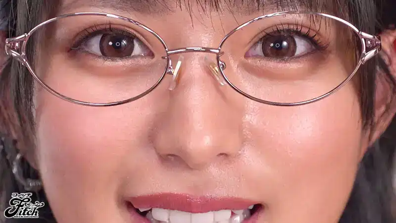 JUFE-552 美女蕩婦以絕對自上而下的視角控制髒話，並通過高潮來控制自慰的劇照4