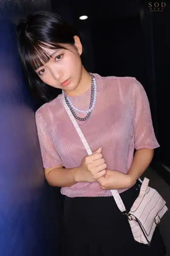 START-028 [私拍視頻配信]脅迫 利用接私拍賺取零用錢的女大學生的弱點進行現場做愛直播 星乃莉子的劇照1